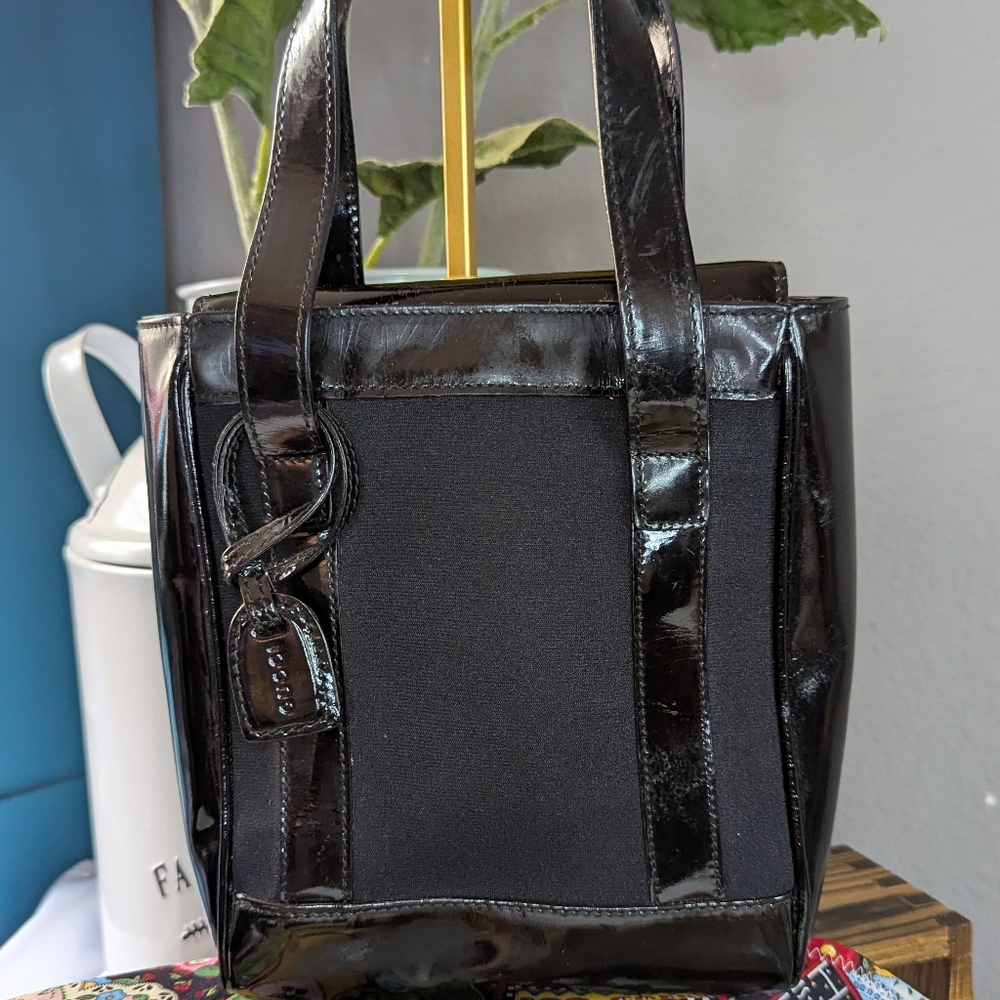 Buyers Choice - GUCCI Mini bag, Dust Bag, Compact Mirror, or Travel cases - Picture 6 of 15